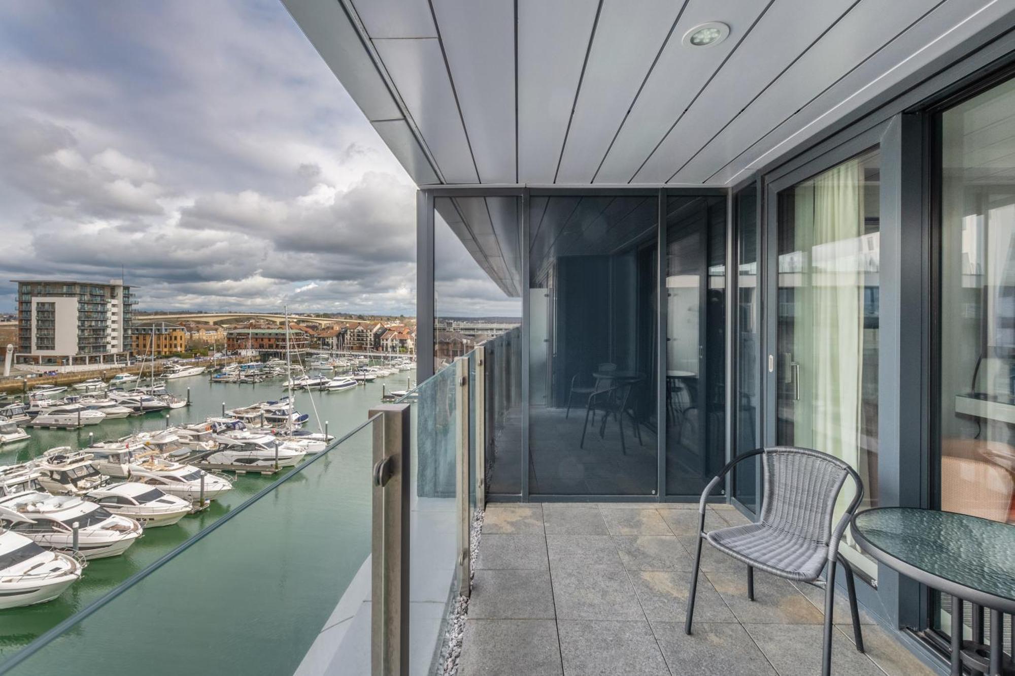 Harbour Hotel & Spa Саутгемптон Номер фото A balcony in a residential apartment